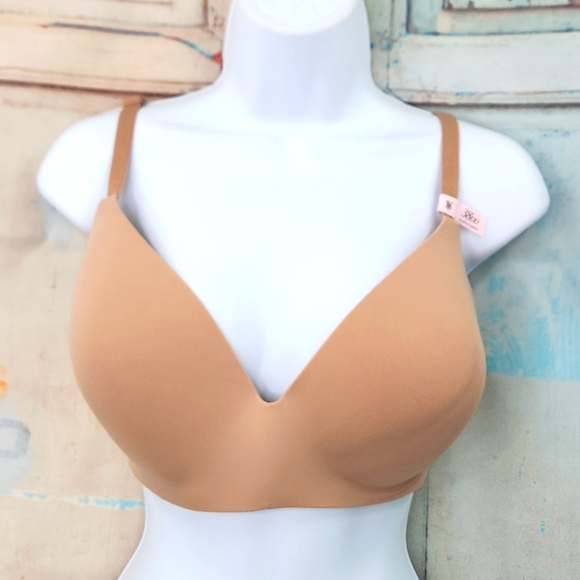 Victoria Secret Lightly Lined Wireless T Shirt Bra - Picture 2 of 7